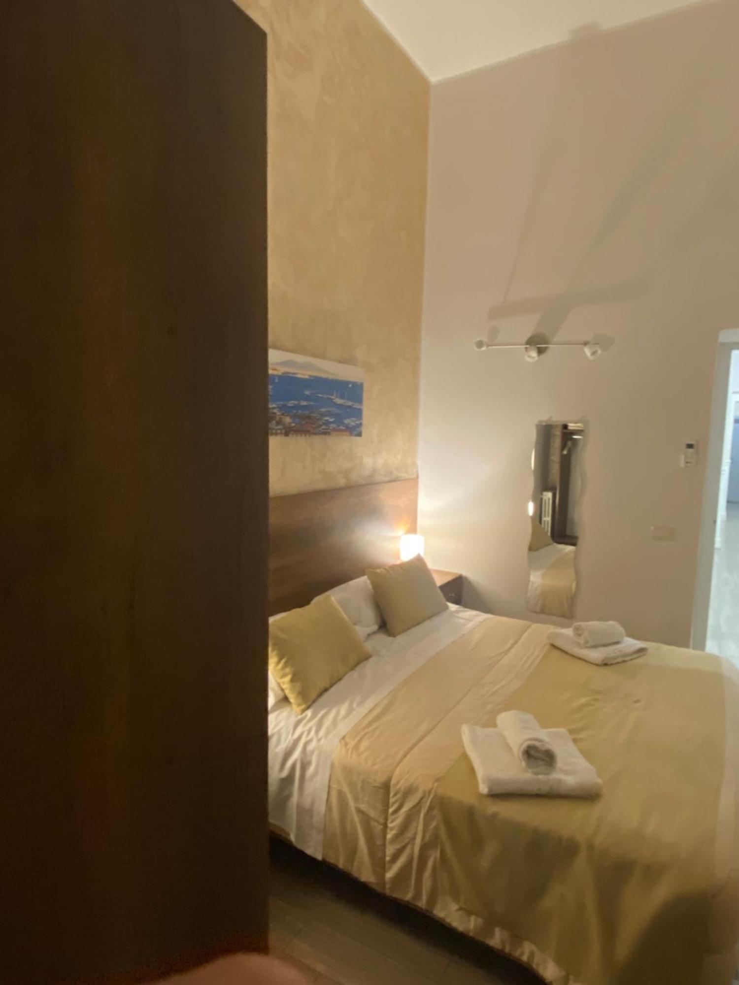 La dimora dei borboni Bed and Breakfast Napoli Esterno foto
