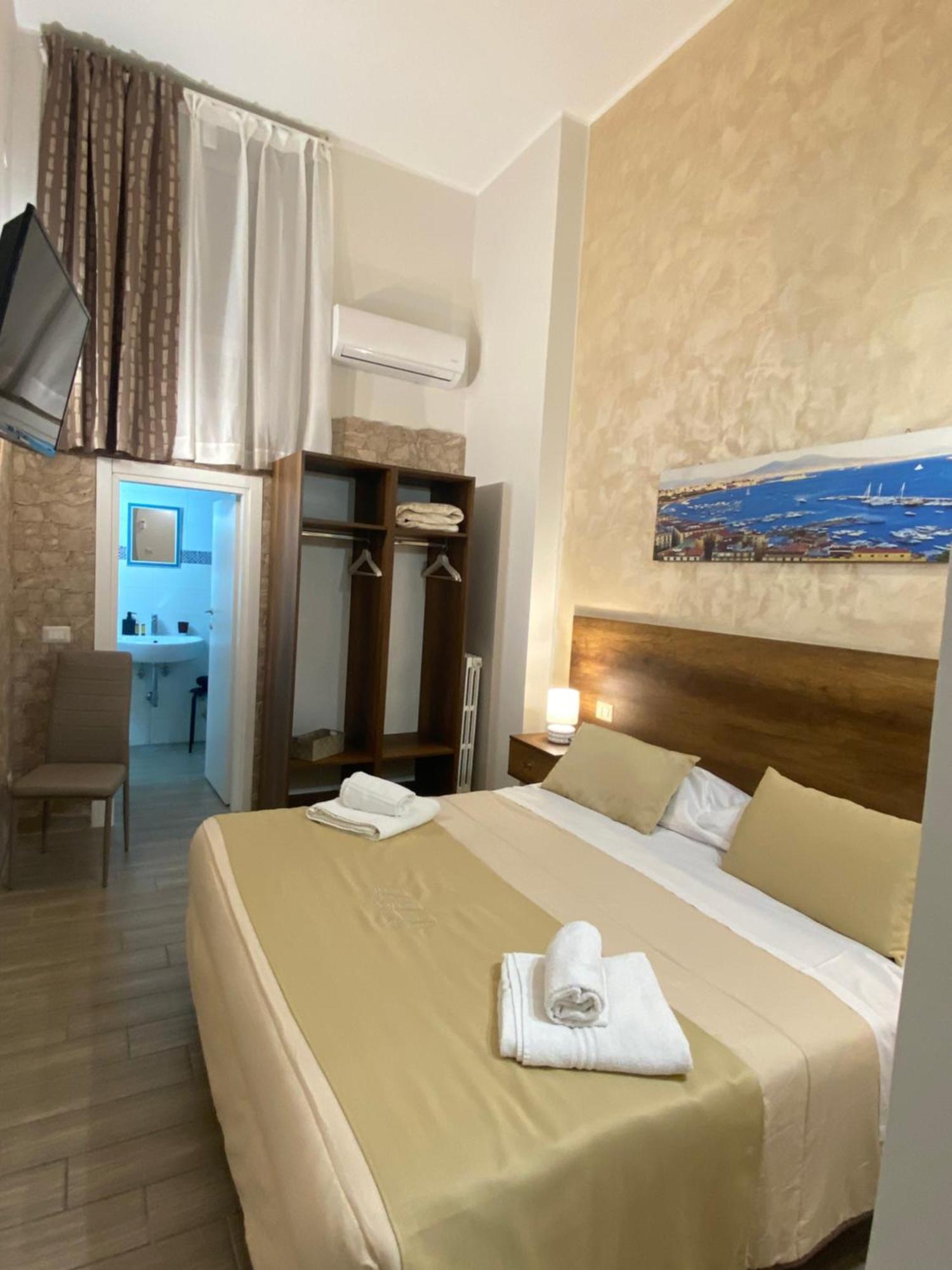 La dimora dei borboni Bed and Breakfast Napoli Esterno foto