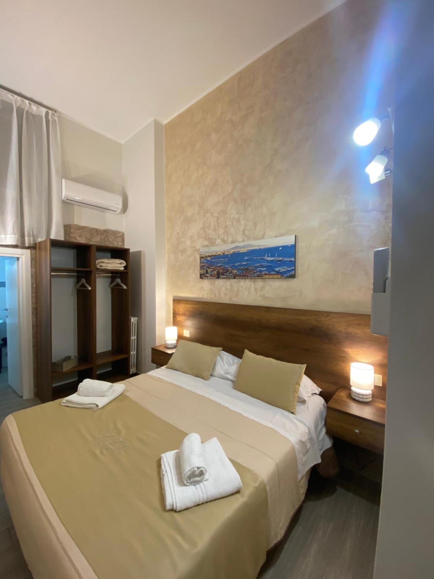 La dimora dei borboni Bed and Breakfast Napoli Esterno foto