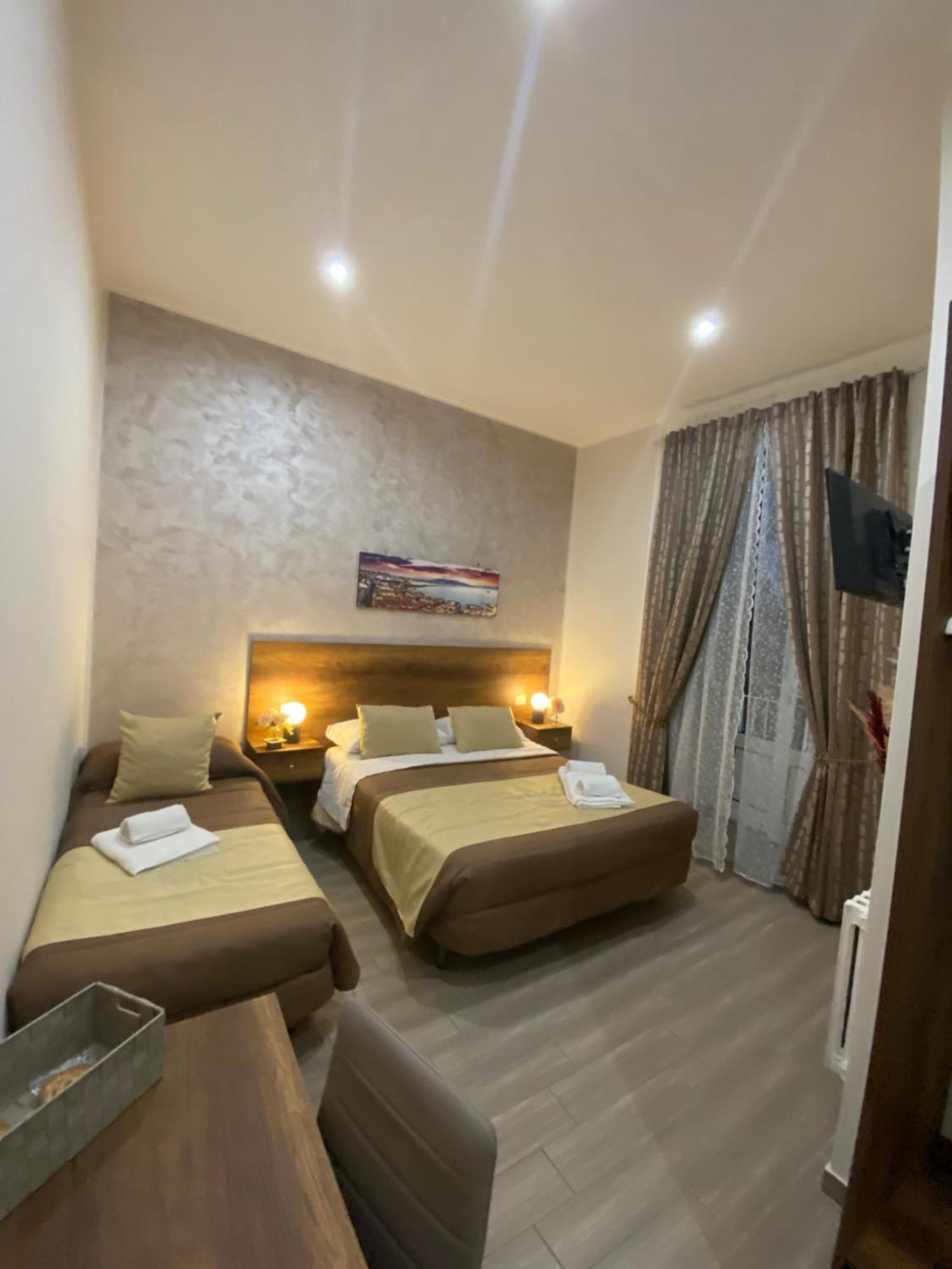 La dimora dei borboni Bed and Breakfast Napoli Esterno foto