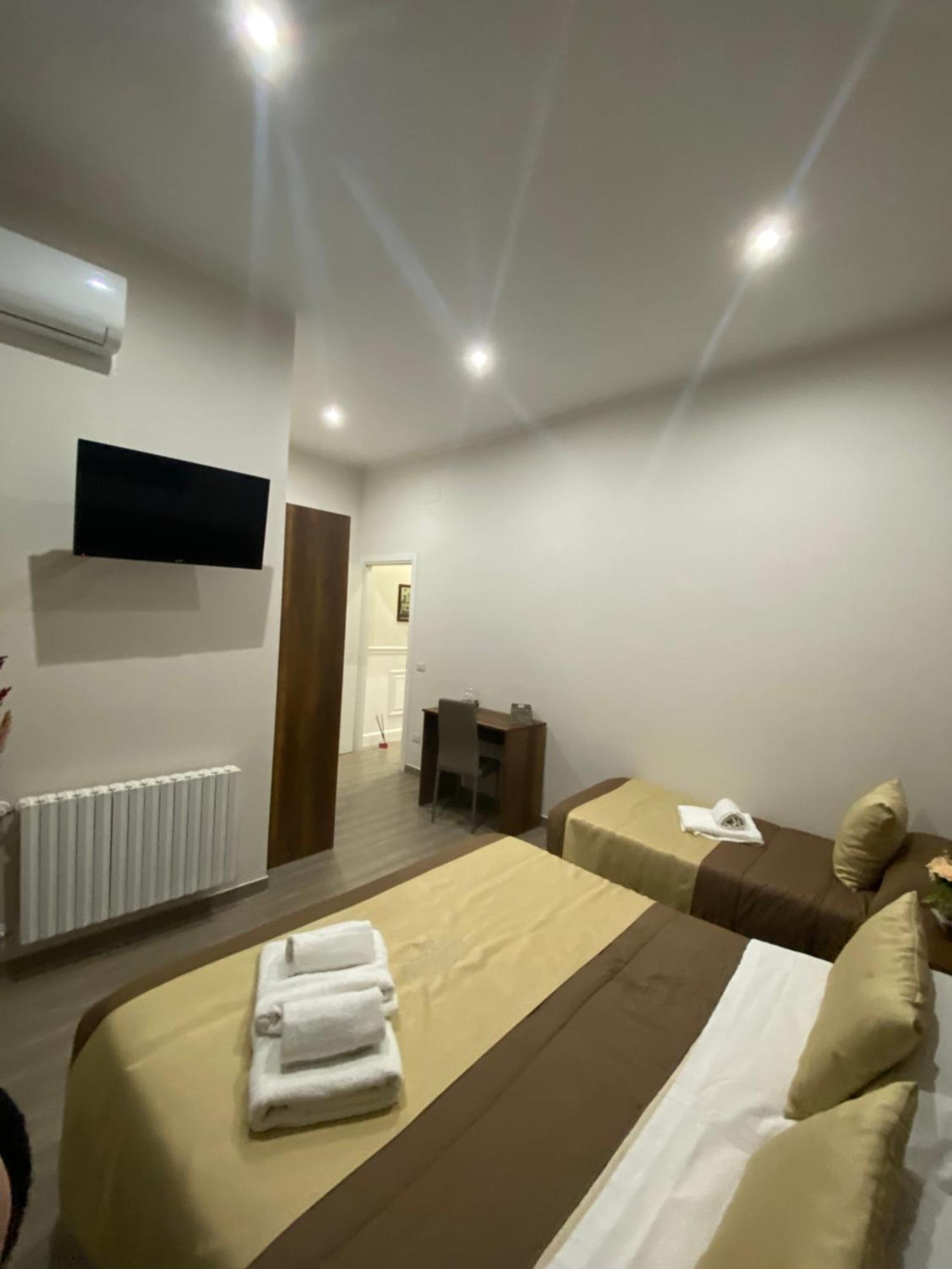 La dimora dei borboni Bed and Breakfast Napoli Esterno foto