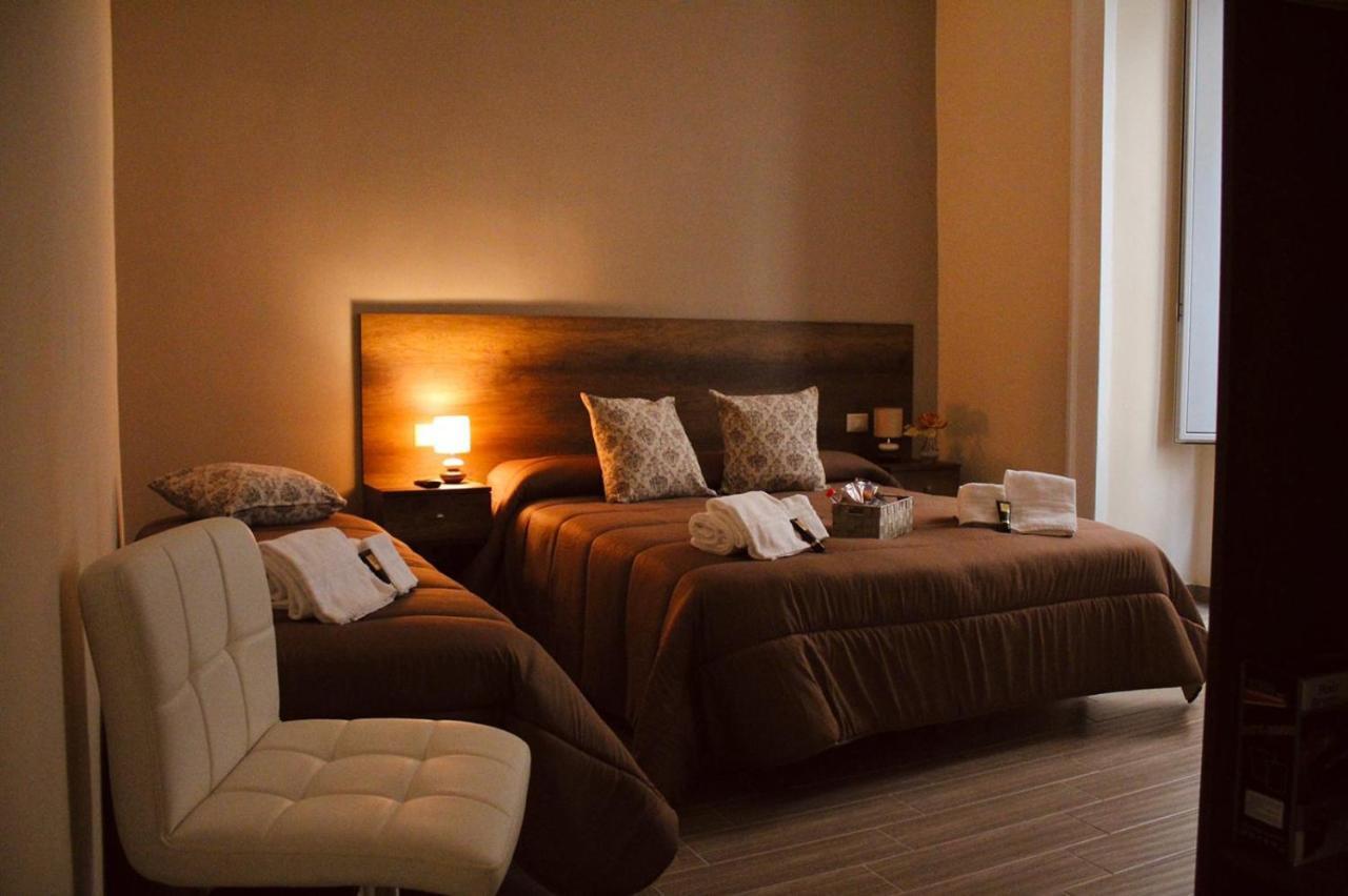 La dimora dei borboni Bed and Breakfast Napoli Esterno foto