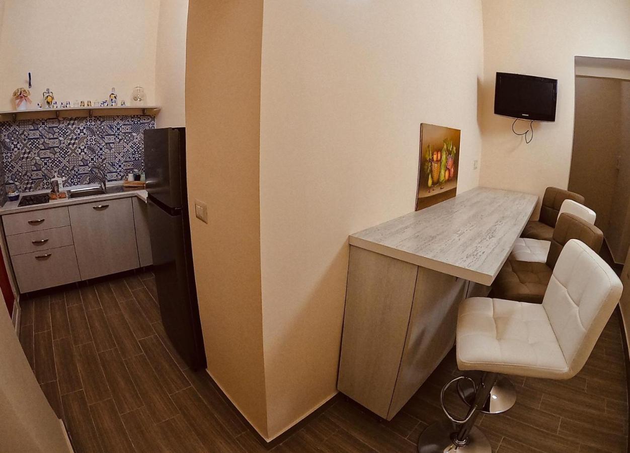 La dimora dei borboni Bed and Breakfast Napoli Esterno foto