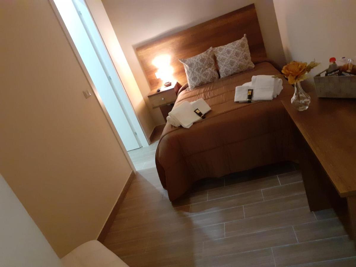 La dimora dei borboni Bed and Breakfast Napoli Esterno foto