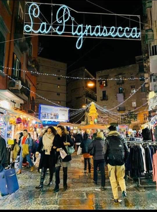 La dimora dei borboni Bed and Breakfast Napoli Esterno foto